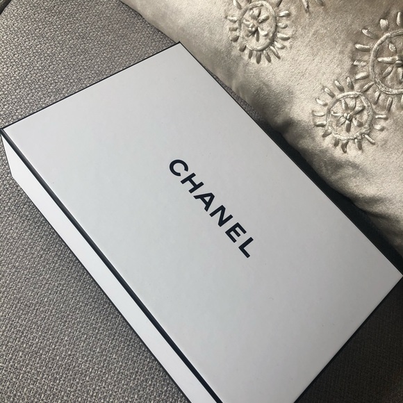 Chanel box - Picture 2 of 4